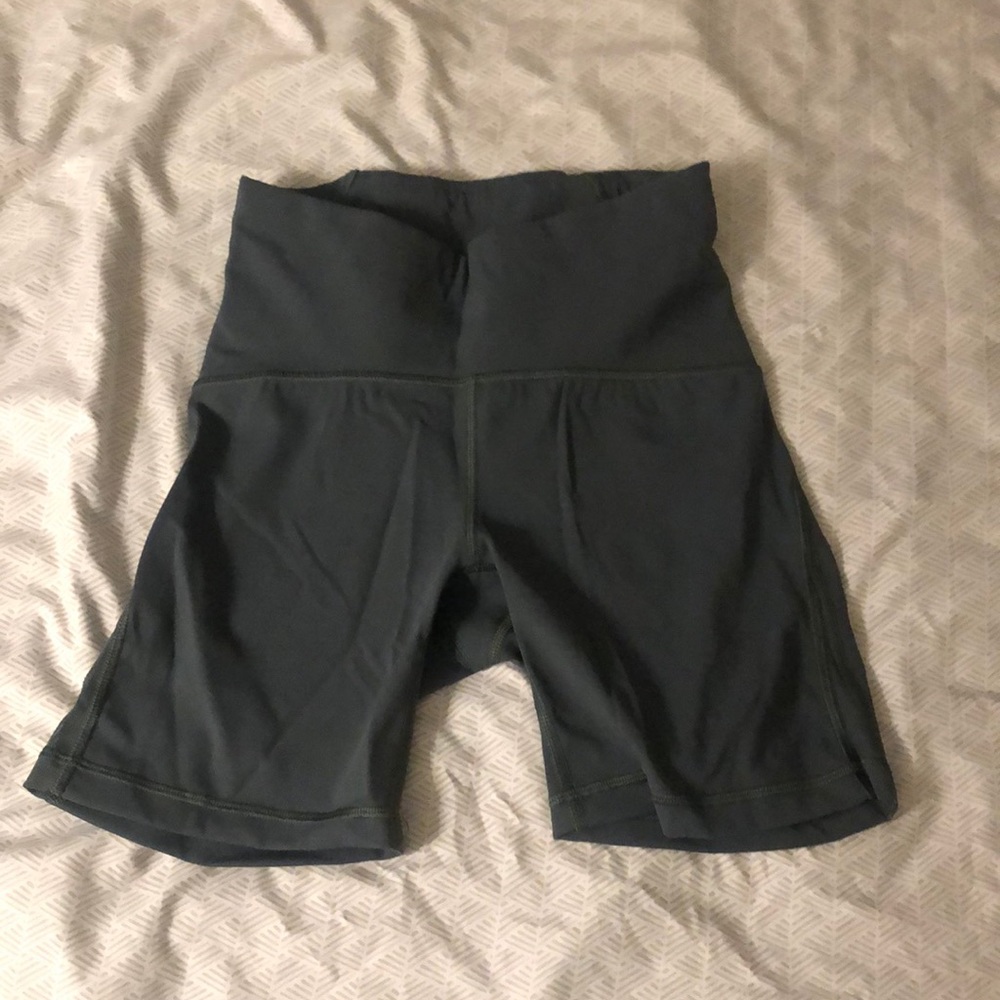 Lululemon Train Times Short 6”